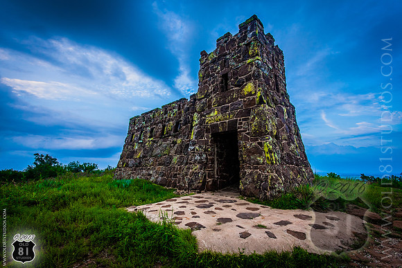 IMG_2047_LR_c_logo_Coronado_Heights_Castle_Lindsborg_Kansas_2013