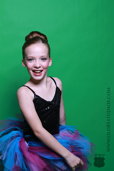 OLD81Studios portraits in studio hannah dance photo set
