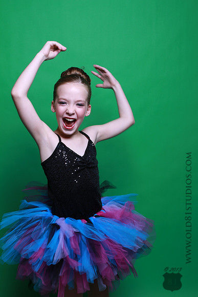 OLD81Studios portraits in studio hannah dance photo set