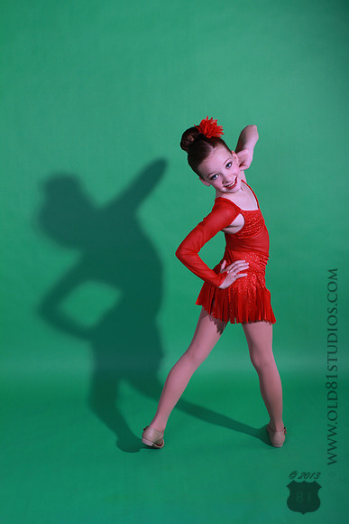 OLD81Studios portraits in studio hannah dance photo set