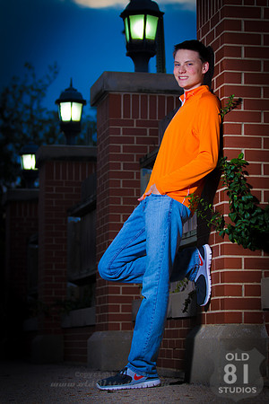 Senior-photos-Wichita-Kansas-old-town