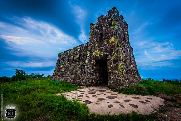 IMG_2047_LR_c_logo_Coronado_Heights_Castle_Lindsborg_Kansas_2013
